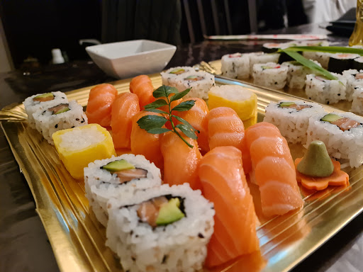  Sushi Amigos Del Mar 